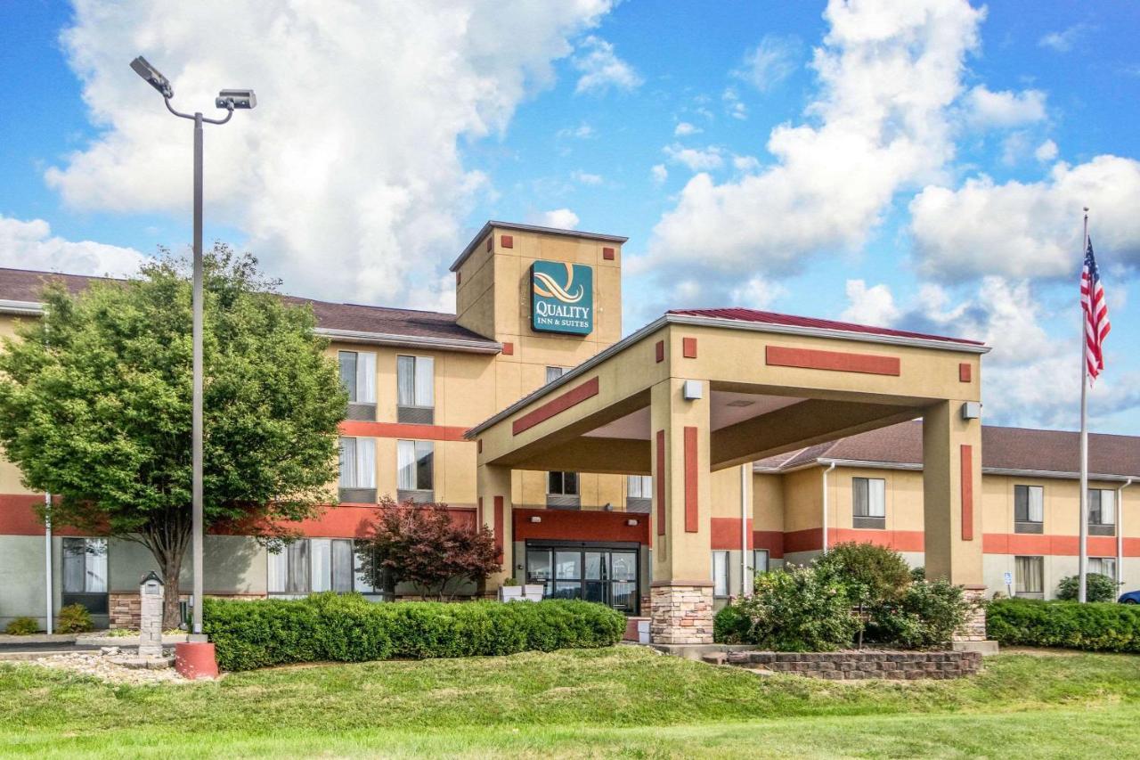 Quality Inn & Suites Lawrenceburg Exterior foto